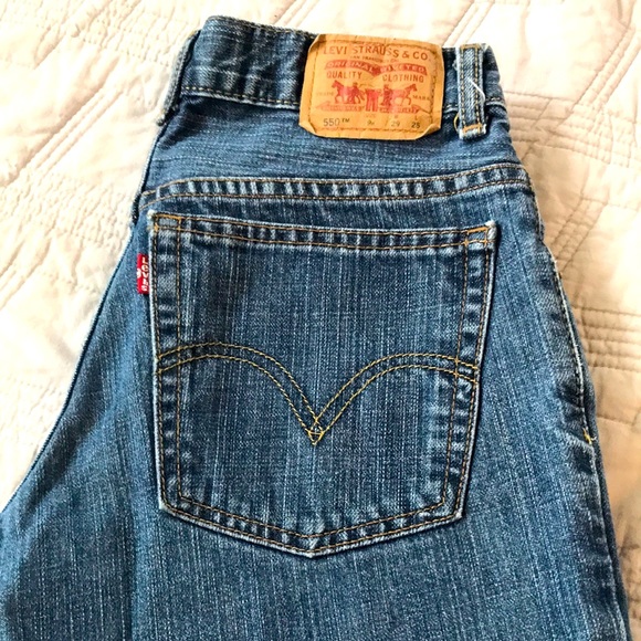 Levi's Other - 👖 Levi’s 550 relaxed fit denim jeans 29x 25